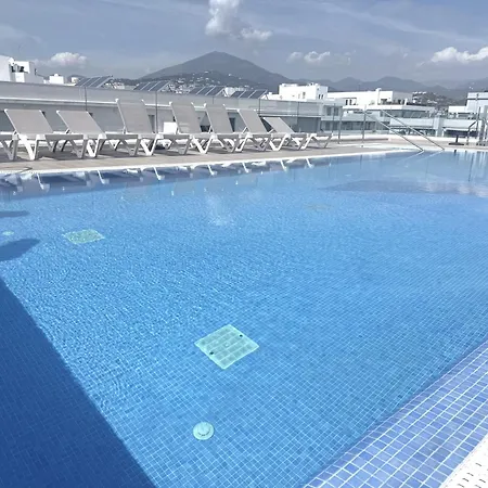 Apto Moderno 4 Con Piscina En Azotea - Banus *
